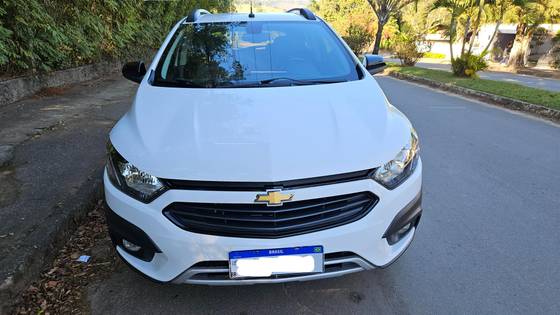 CHEVROLET ONIX 1.4 MPFI ACTIV 8V FLEX 4P AUTOMÁTICO